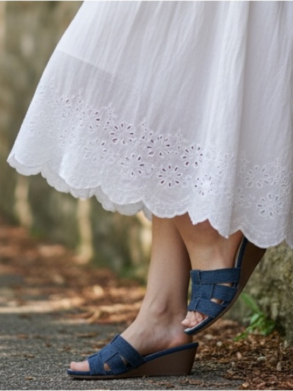 Cliffs by WHITE MOUNTAIN Denim Wedge Slide Sandals in Blue